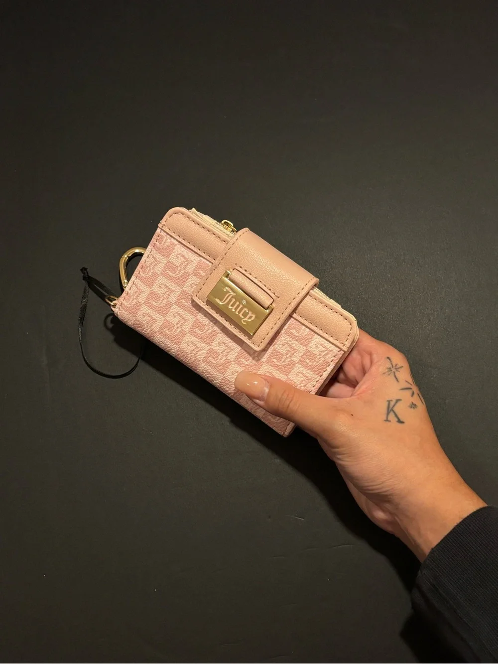 BRAND NEW! Blush Pink Juicy Couture Wallet💖 never used, great condition, cute!